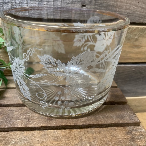 Vintage Bartlett Collins Frosted Grape Glass Ice Bucket/Bowl - Picture 6 of 7